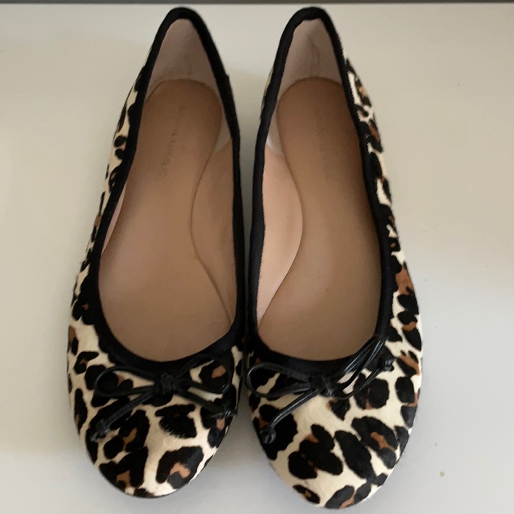 Banana republic flats